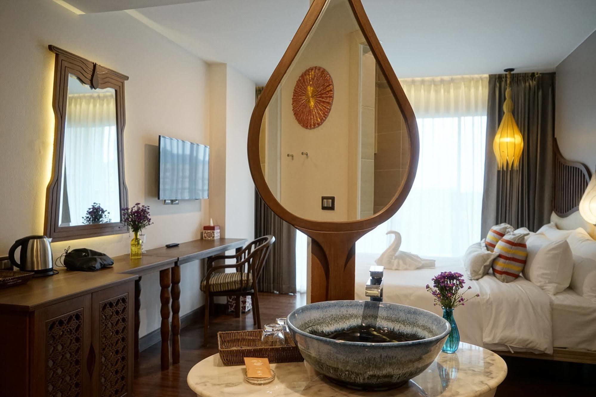 Baisirimaya Hotel Chiang Mai Extérieur photo