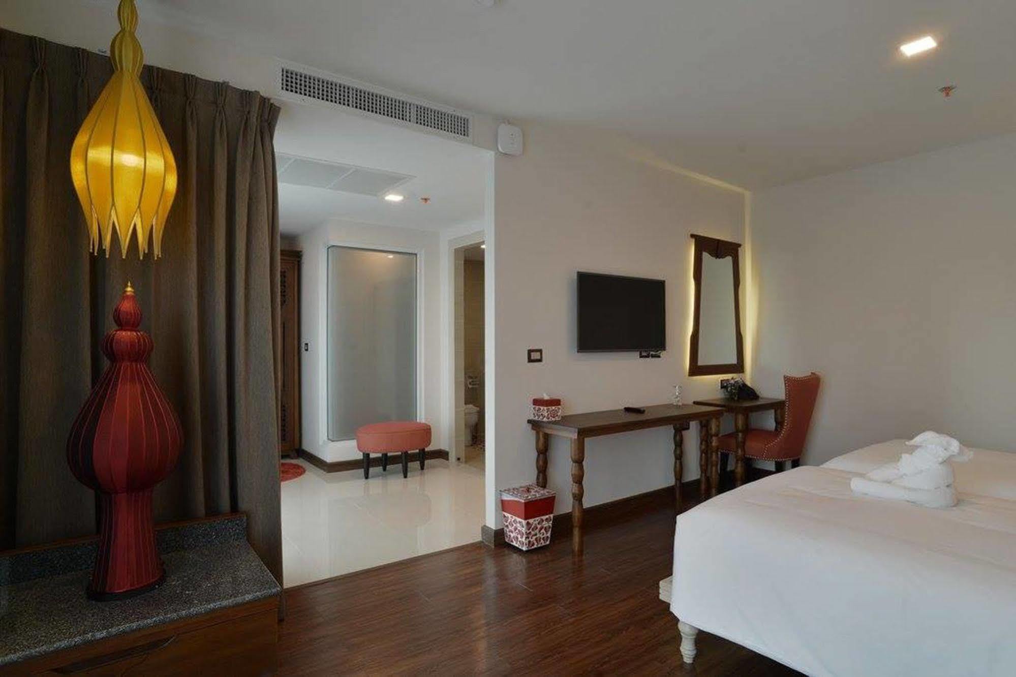 Baisirimaya Hotel Chiang Mai Extérieur photo