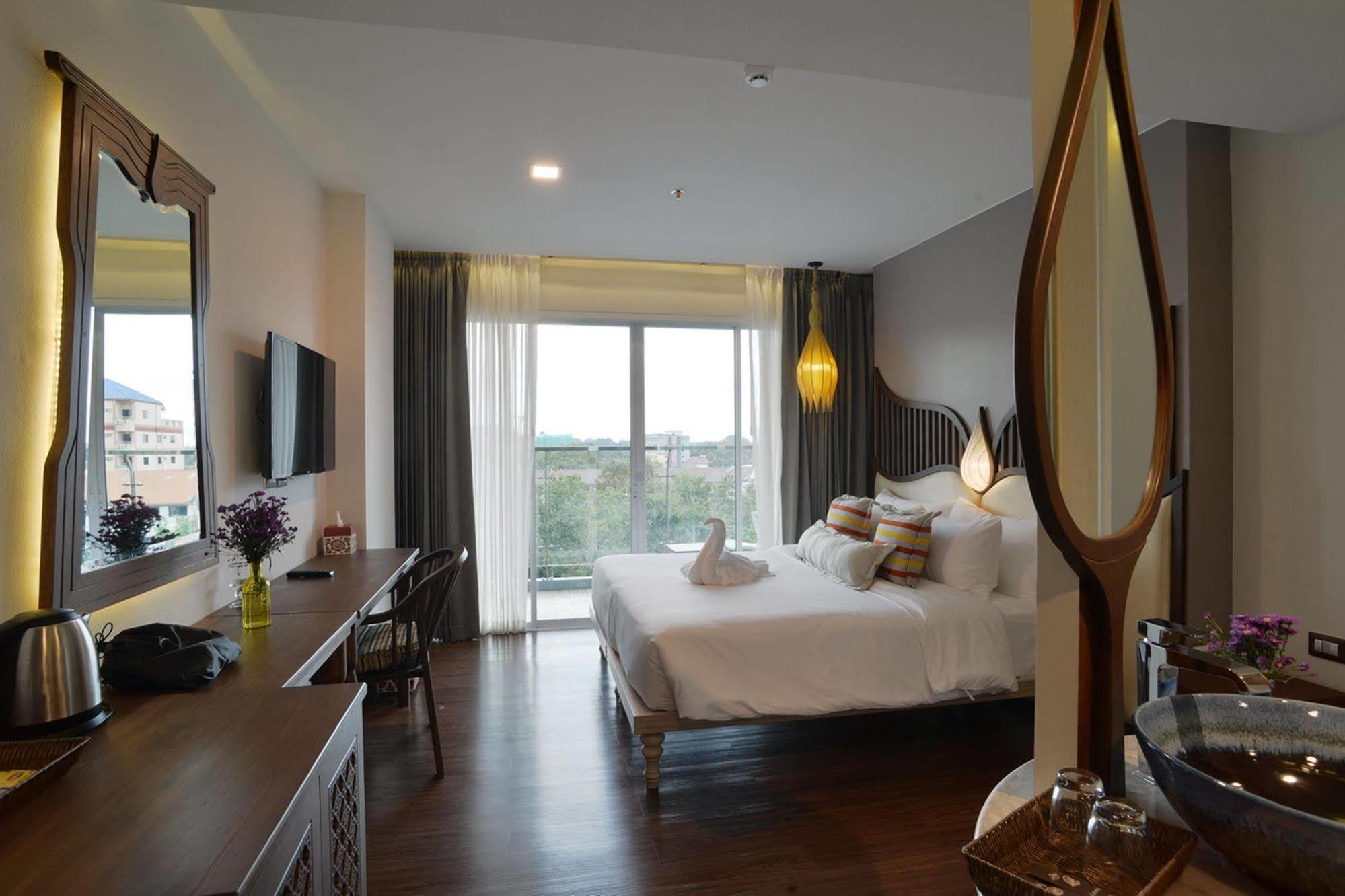 Baisirimaya Hotel Chiang Mai Extérieur photo